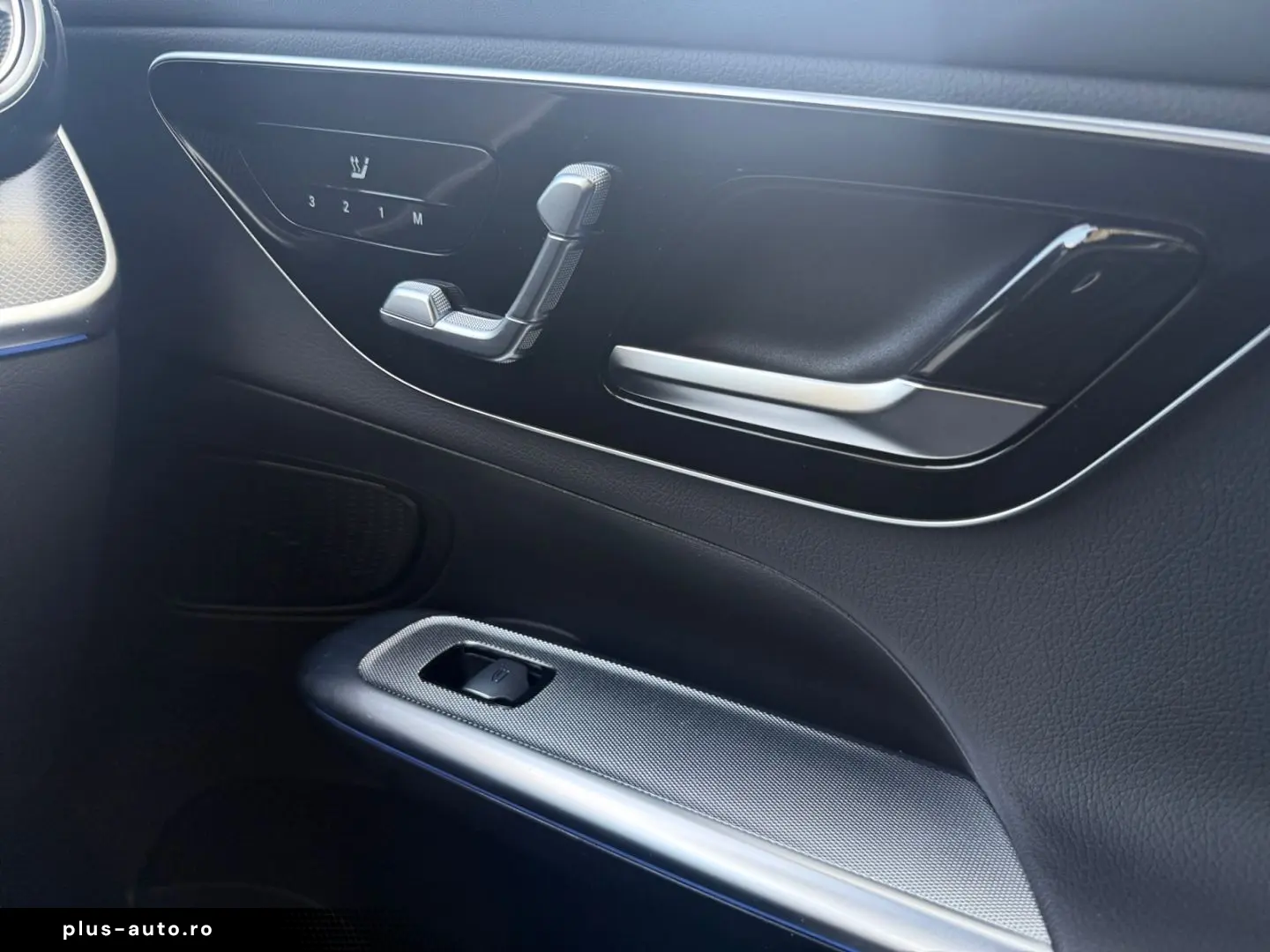 MERCEDES-BENZ GLC300d 4M 9G AMG Line HUD 360