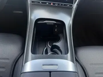 MERCEDES-BENZ GLC300d 4M 9G AMG Line HUD 360