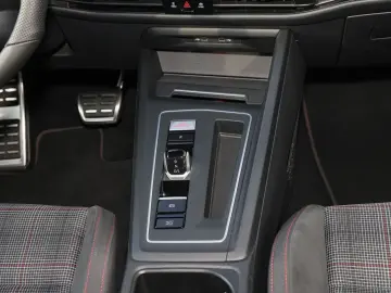 VW Golf VIII 2.0TSI DSG GTI  BLACK STYLE DCC