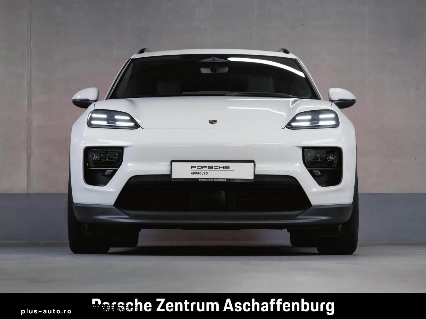 PORSCHE Macan 4 Electric Panoramadach Luftfederung BOSE