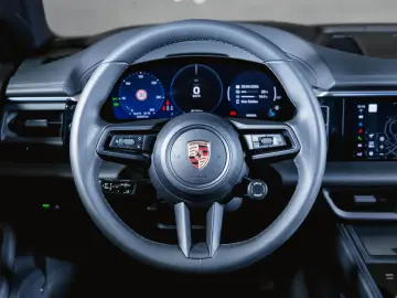 PORSCHE Macan 4 Electric Panoramadach Luftfederung BOSE