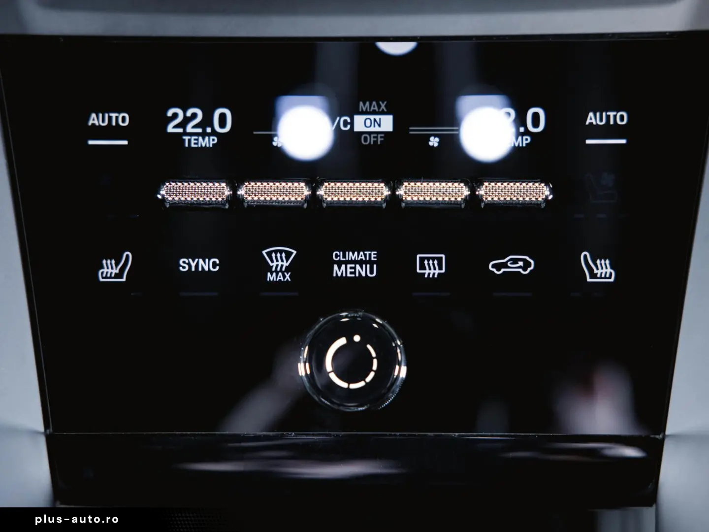 PORSCHE Macan 4 Electric Panoramadach Luftfederung BOSE