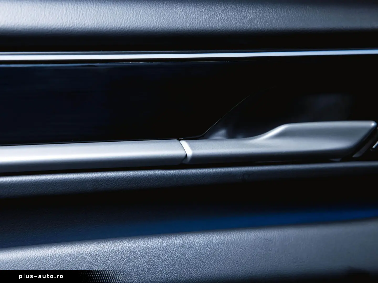 PORSCHE Macan 4 Electric Panoramadach Luftfederung BOSE