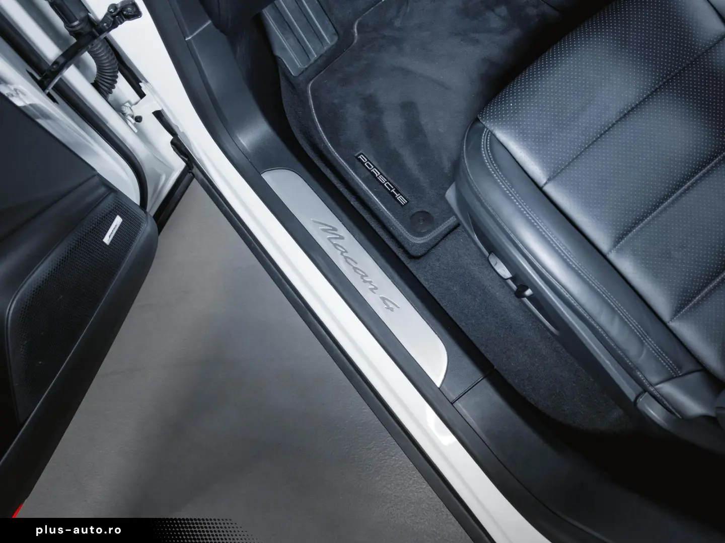 PORSCHE Macan 4 Electric Panoramadach Luftfederung BOSE