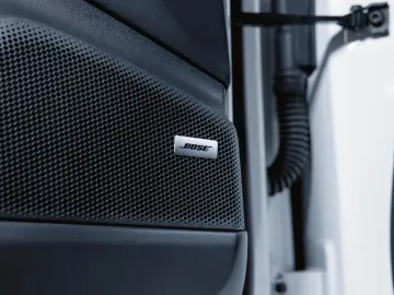 PORSCHE Macan 4 Electric Panoramadach Luftfederung BOSE
