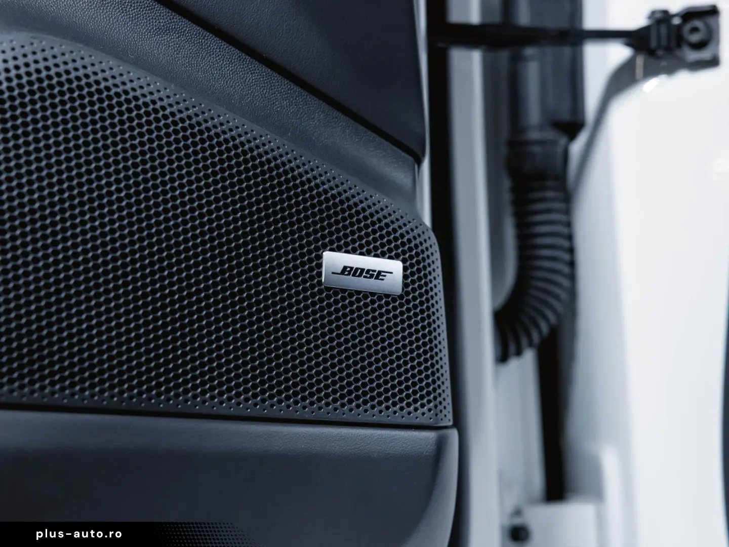 PORSCHE Macan 4 Electric Panoramadach Luftfederung BOSE