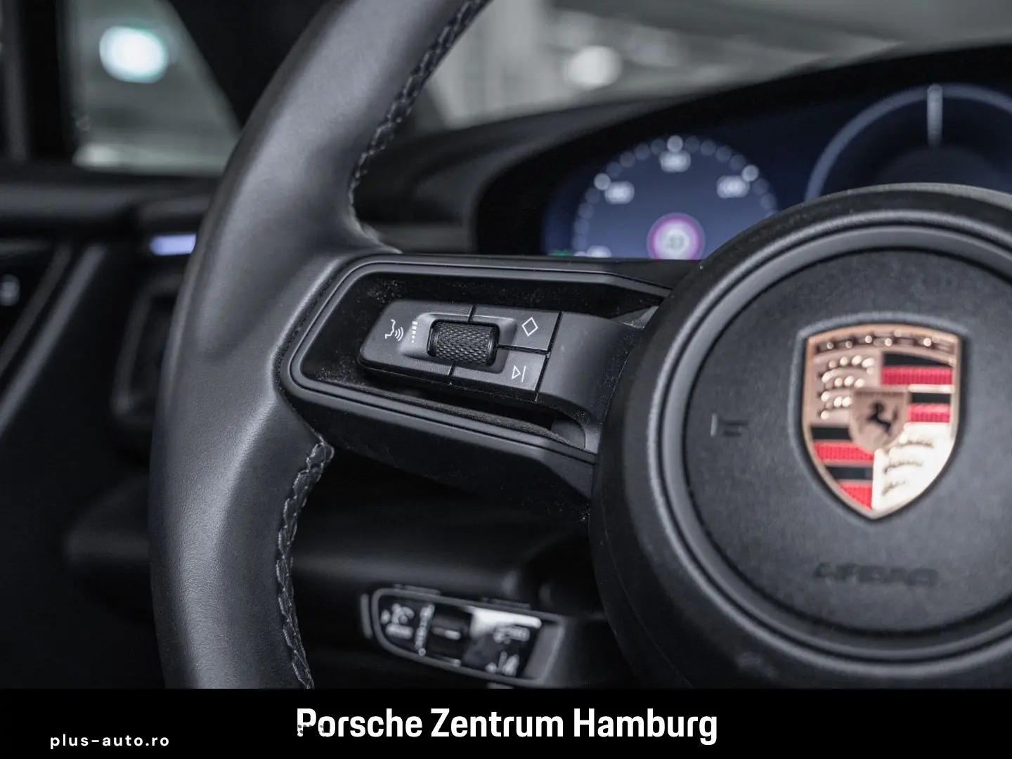 PORSCHE Macan 4 PASM Panorama 21 Zoll Sport Sound