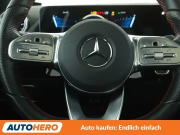 MERCEDES-BENZ GLA 45 AMG 4Matic Aut. LED NAVI TEMPO PDC SHZ
