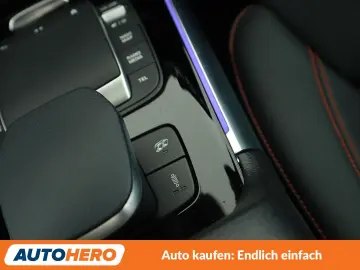 MERCEDES-BENZ GLA 45 AMG 4Matic Aut. LED NAVI TEMPO PDC SHZ