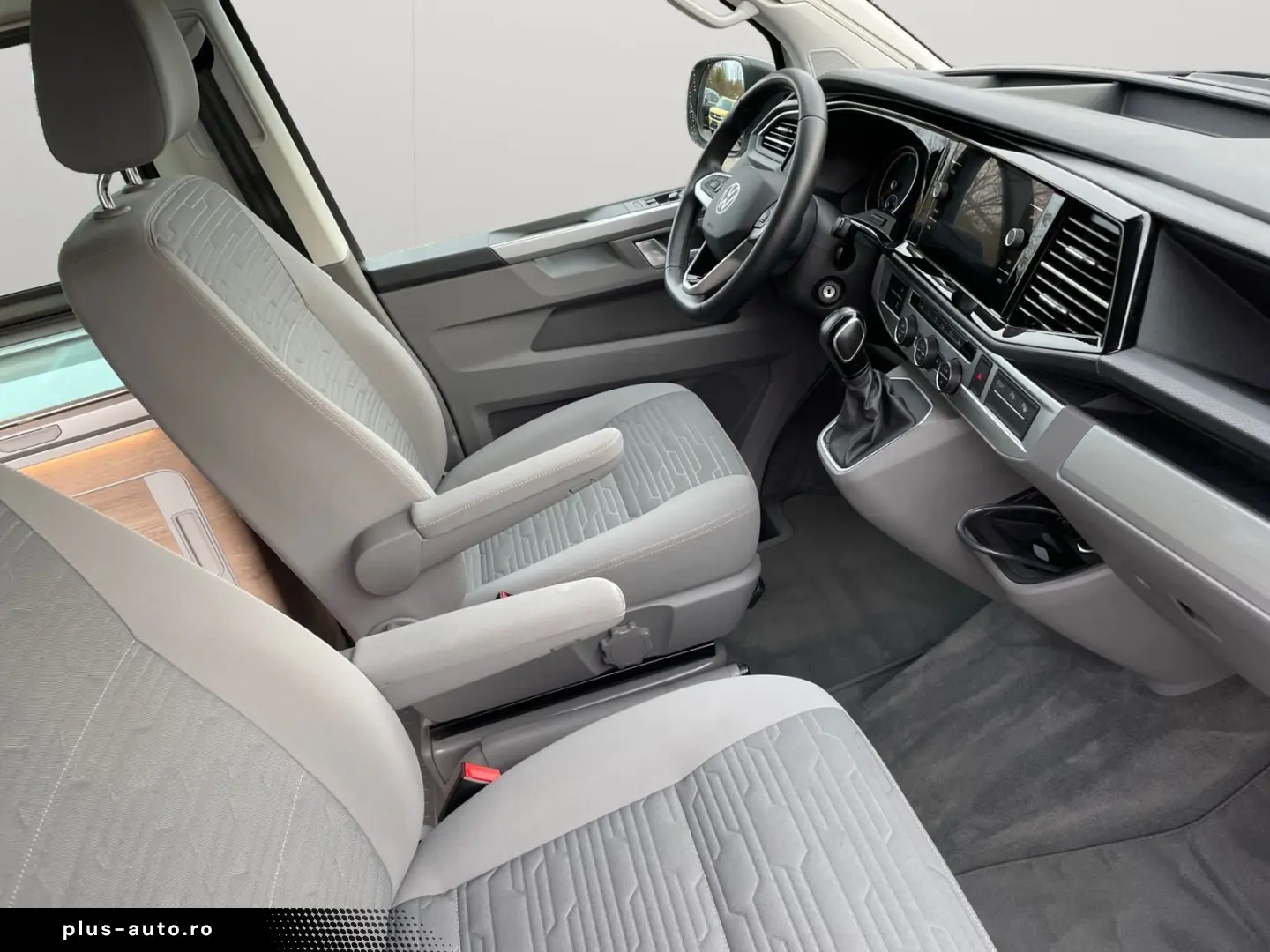 VW T6.1 California 2.0 TDI DSG 4Motion Coast AHK DC
