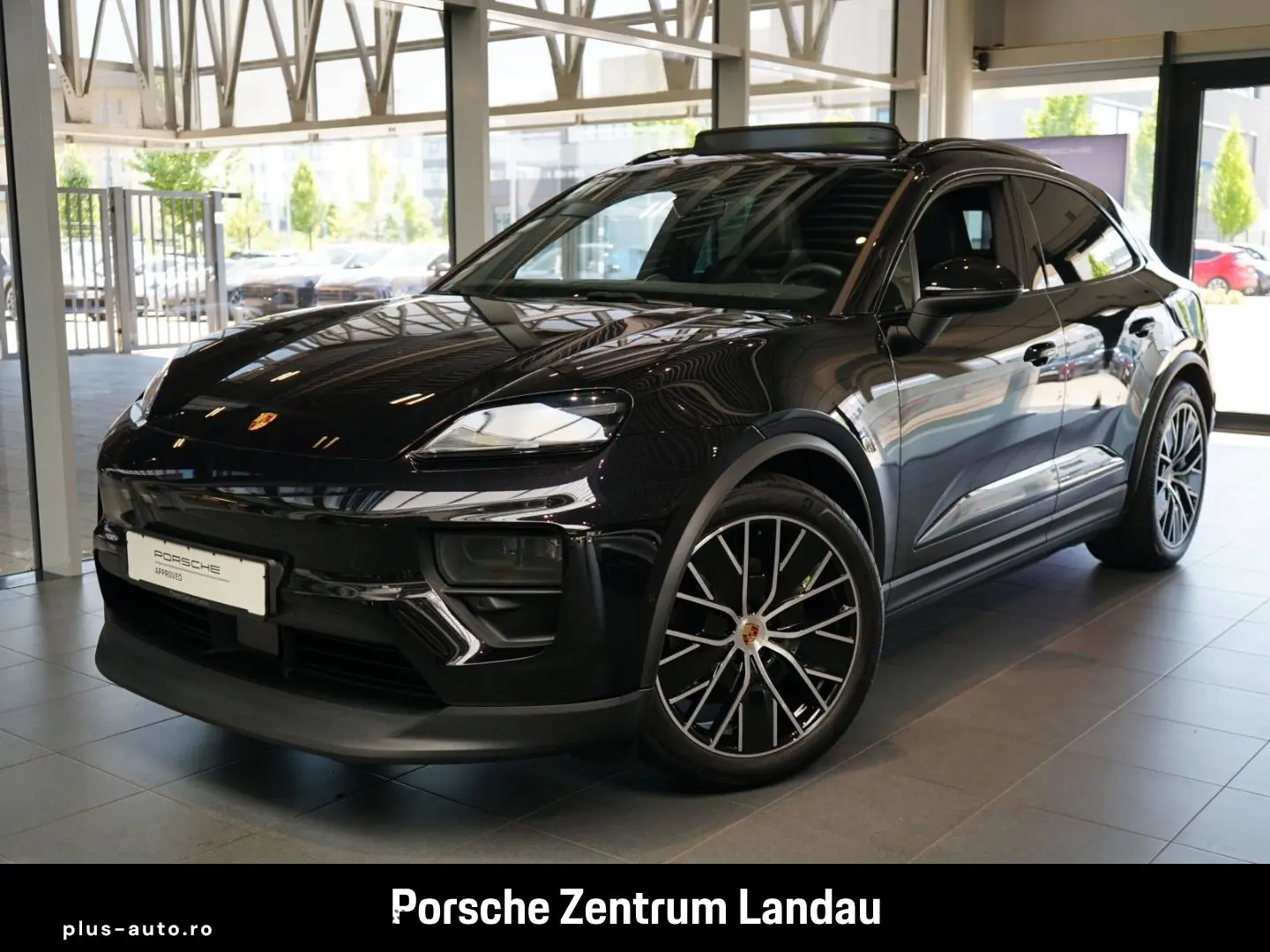 PORSCHE Macan Rückfahrkamera Panorama BOSE nur 15.990 km
