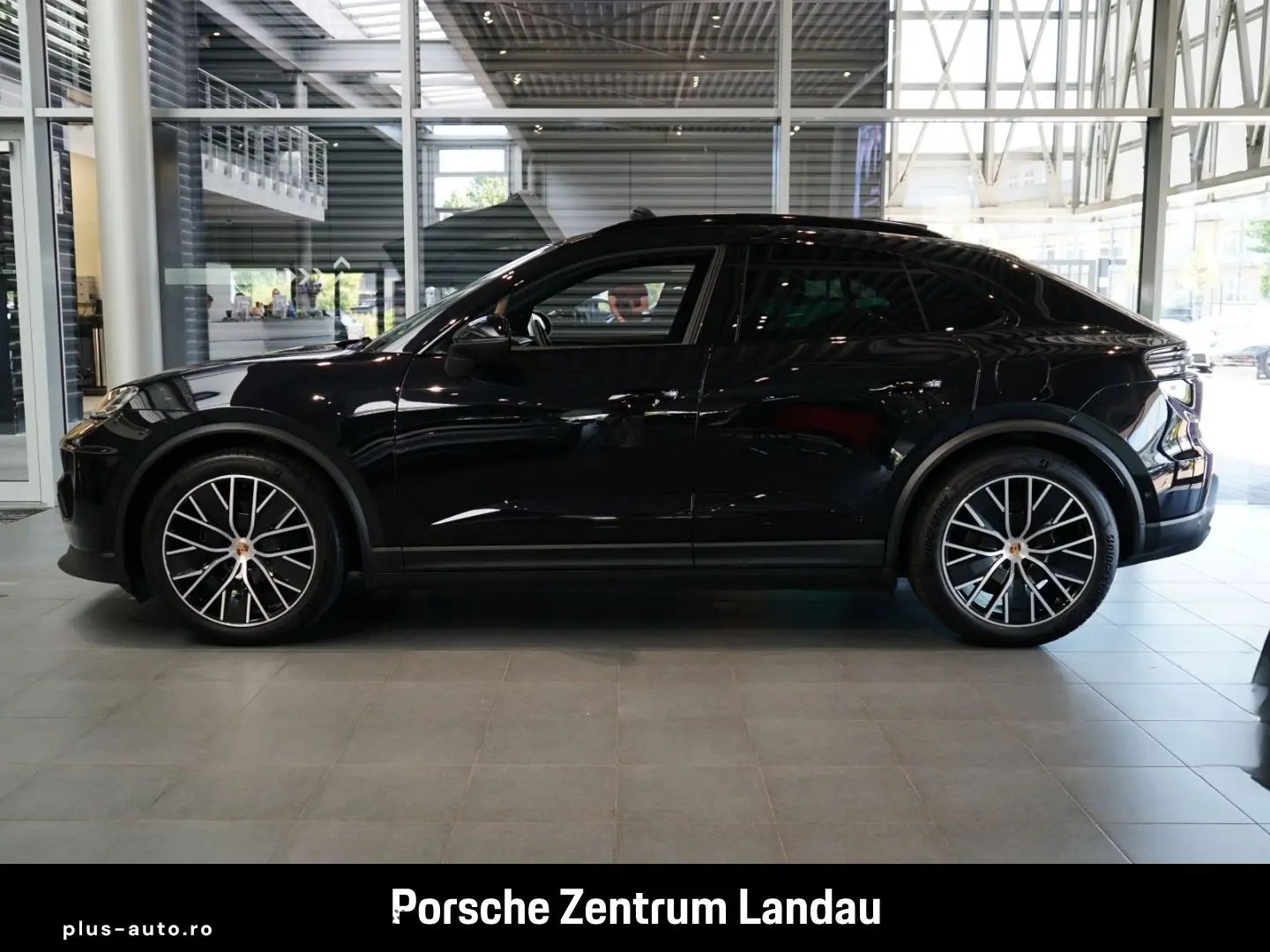 PORSCHE Macan Rückfahrkamera Panorama BOSE nur 15.990 km