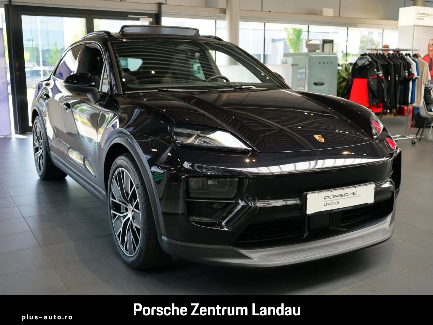PORSCHE Macan Rückfahrkamera Panorama BOSE nur 15.990 km