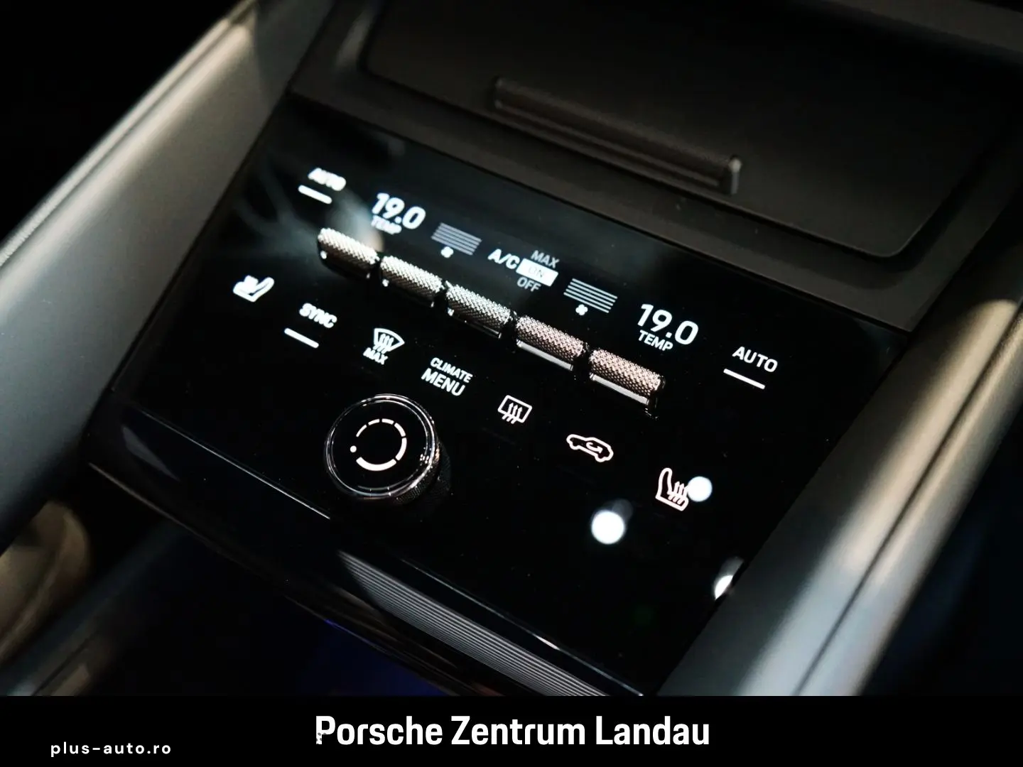 PORSCHE Macan Rückfahrkamera Panorama BOSE nur 15.990 km