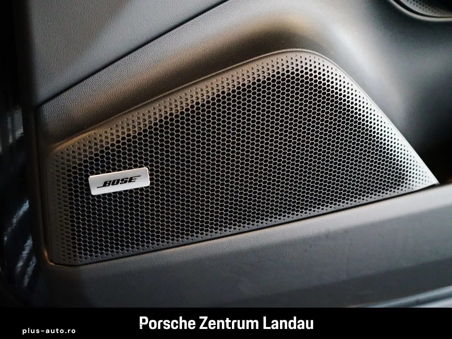 PORSCHE Macan Rückfahrkamera Panorama BOSE nur 15.990 km