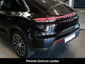 PORSCHE Macan Rückfahrkamera Panorama BOSE nur 15.990 km