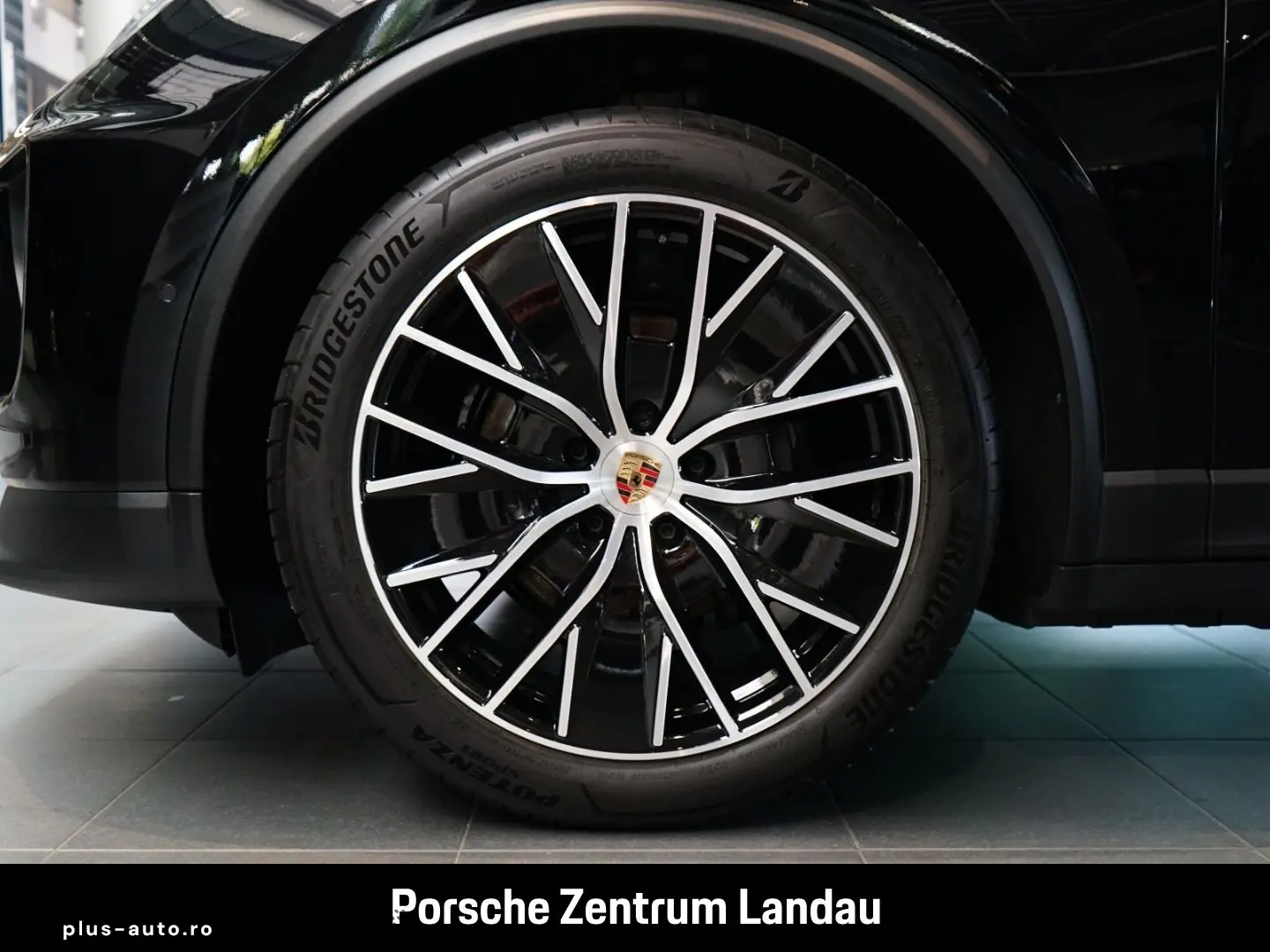 PORSCHE Macan Rückfahrkamera Panorama BOSE nur 15.990 km