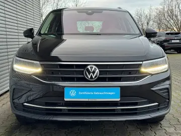 VW Tiguan 1.5 TSI  ACTIVE   NAVI LED KAMERA