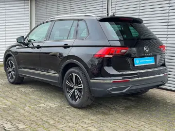 VW Tiguan 1.5 TSI  ACTIVE   NAVI LED KAMERA