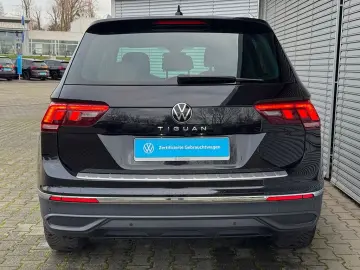 VW Tiguan 1.5 TSI  ACTIVE   NAVI LED KAMERA