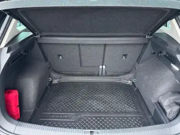 VW Tiguan 1.5 TSI  ACTIVE   NAVI LED KAMERA