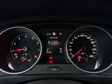 VW Tiguan 1.5 TSI  ACTIVE   NAVI LED KAMERA