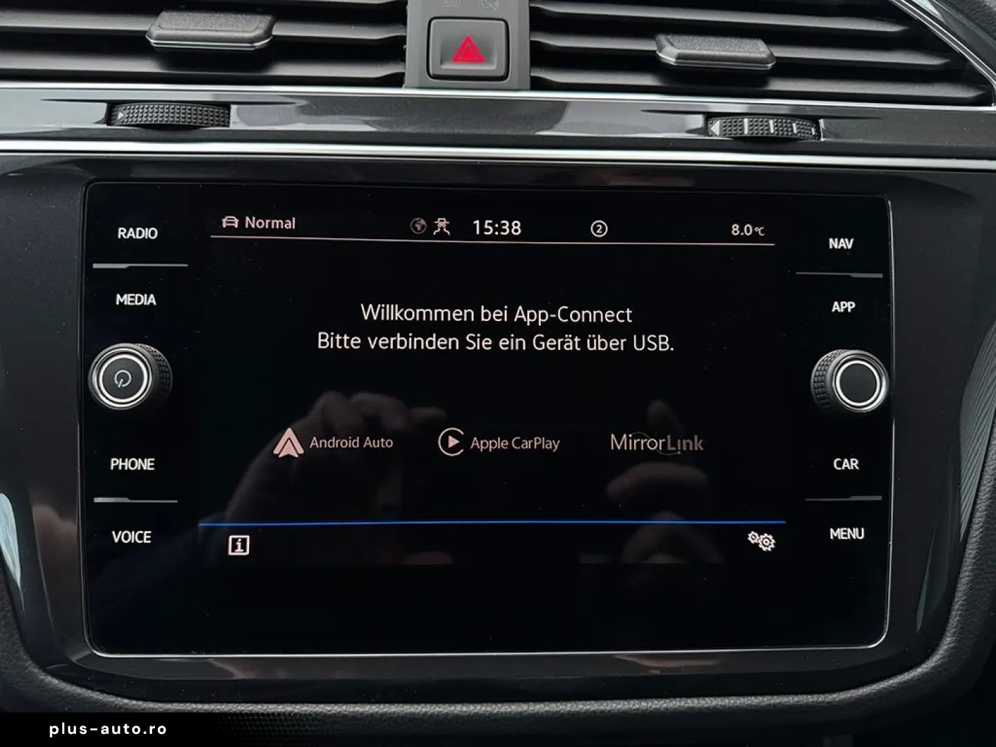 VOLKSWAGEN Tiguan 2022 — imagine 18