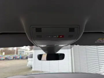 VW Tiguan 1.5 TSI  ACTIVE   NAVI LED KAMERA