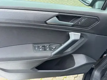 VW Tiguan 1.5 TSI  ACTIVE   NAVI LED KAMERA
