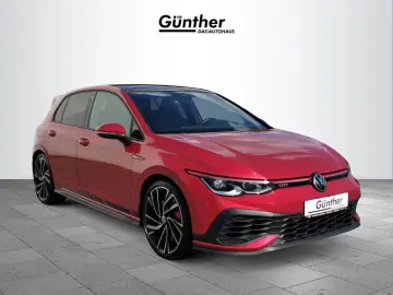 VW Golf VIII GTI 221 kW Clubsport  HEAD-UP PANO DCC