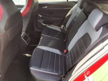 VW Golf VIII GTI 221 kW Clubsport  HEAD-UP PANO DCC