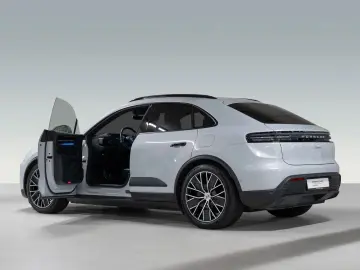 PORSCHE Macan Electric PASM Panorama Lenkradheizung