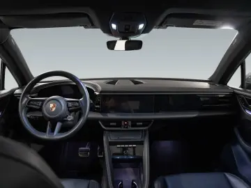 PORSCHE Macan Electric PASM Panorama Lenkradheizung