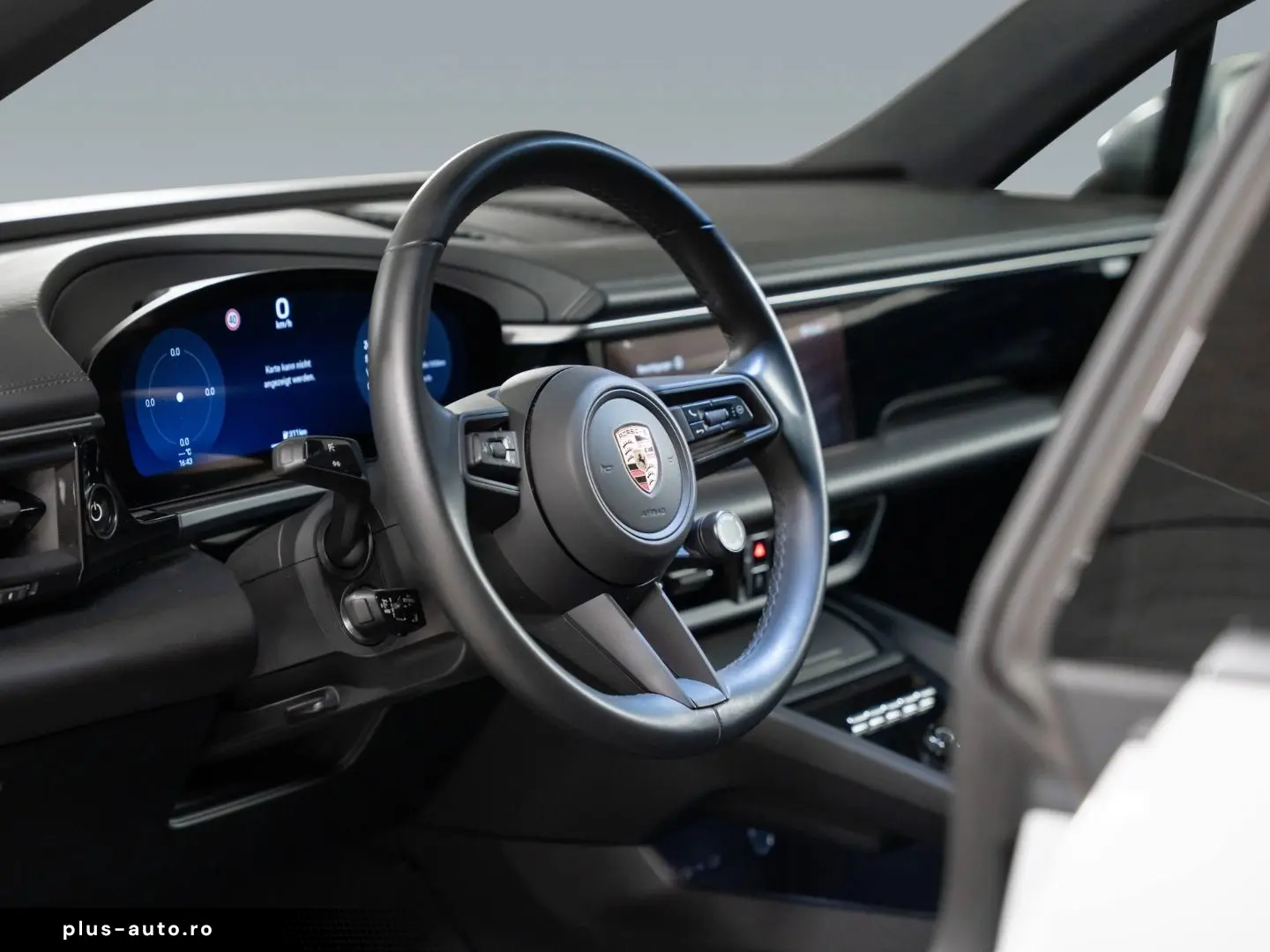 PORSCHE Macan Electric PASM Panorama Lenkradheizung