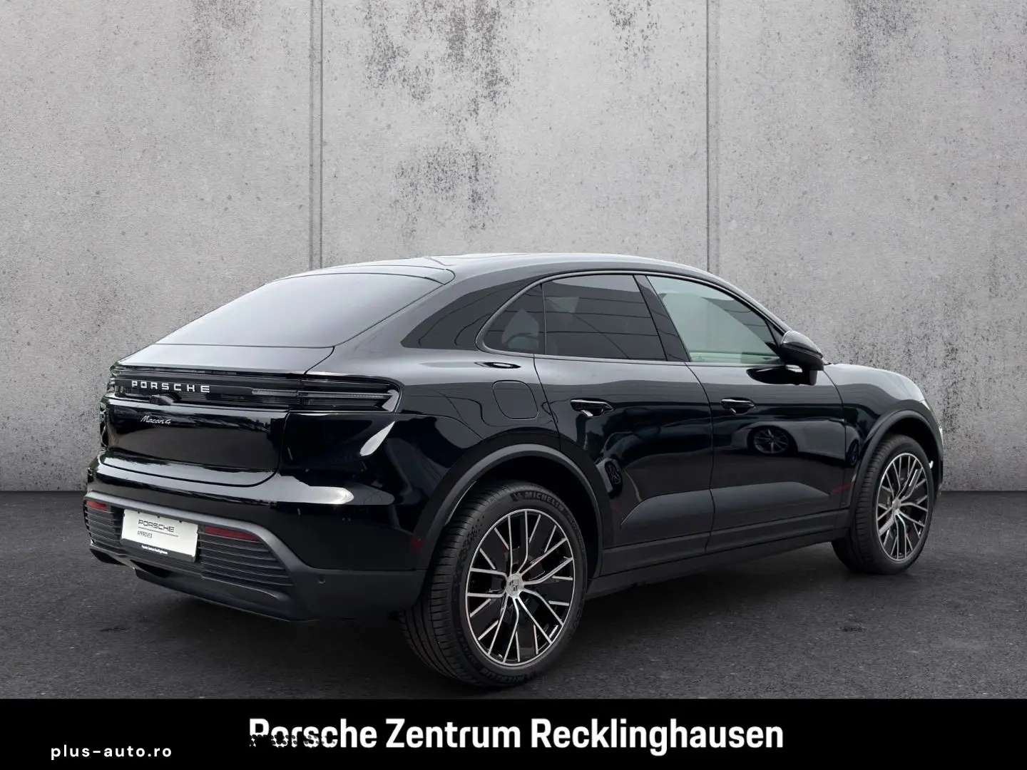 PORSCHE Macan 4 InnoDrive LED-Matrix Luftfederung BOSE