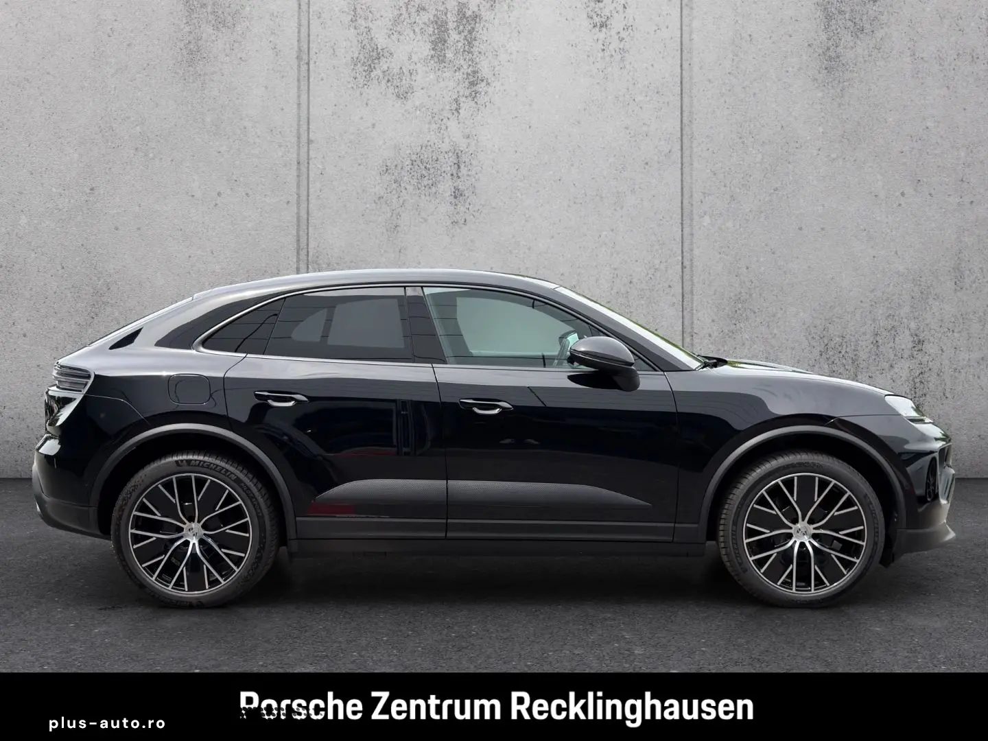 PORSCHE Macan 4 InnoDrive LED-Matrix Luftfederung BOSE