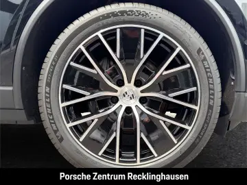 PORSCHE Macan 4 InnoDrive LED-Matrix Luftfederung BOSE