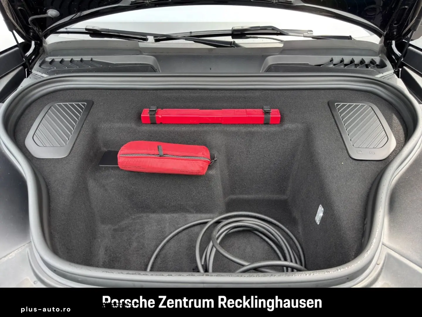PORSCHE Macan 4 InnoDrive LED-Matrix Luftfederung BOSE