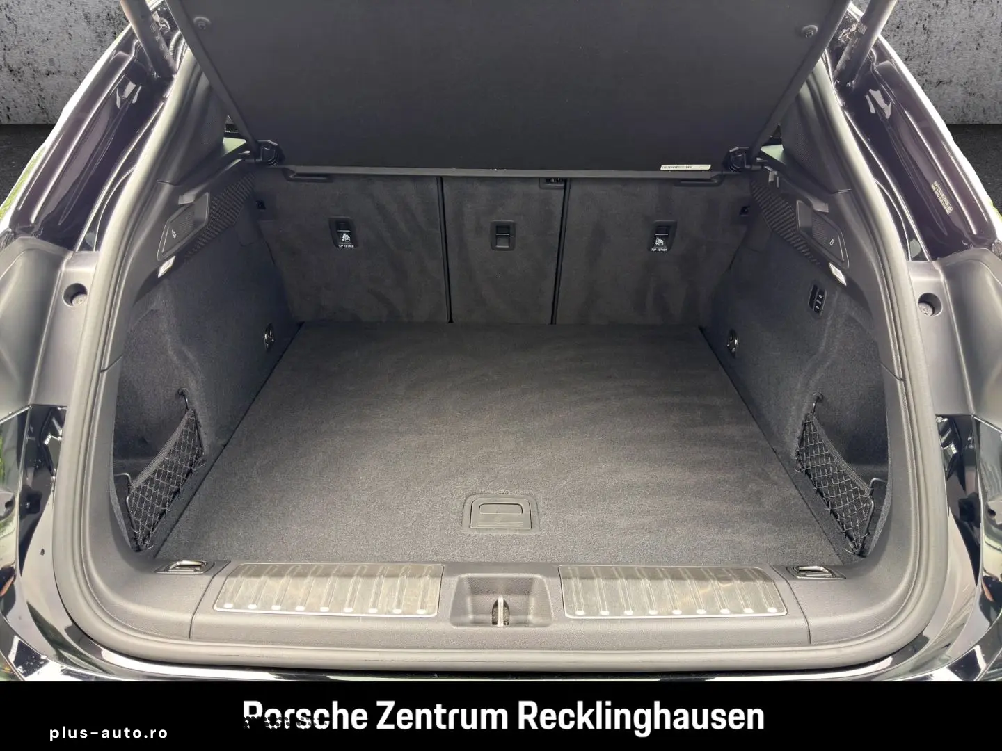PORSCHE Macan 4 InnoDrive LED-Matrix Luftfederung BOSE