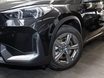 BMW X1 xDrive23d HUD ACC AHK RFK NAVI LED PDC V H