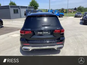 MERCEDES-BENZ GLB 250 4M AMG AHK Distr. LED Navi PDC Keyless