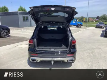 MERCEDES-BENZ GLB 250 4M AMG AHK Distr. LED Navi PDC Keyless