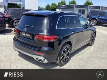 MERCEDES-BENZ GLB 250 4M AMG AHK Distr. LED Navi PDC Keyless