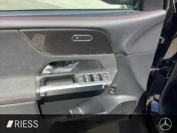MERCEDES-BENZ GLB 250 4M AMG AHK Distr. LED Navi PDC Keyless