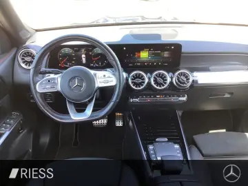 MERCEDES-BENZ GLB 250 4M AMG AHK Distr. LED Navi PDC Keyless