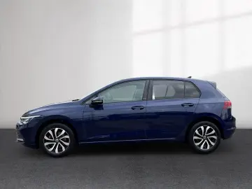 VW Golf VIII Life 1.0 TSI LED SHZ ACC PDC Navi Alu