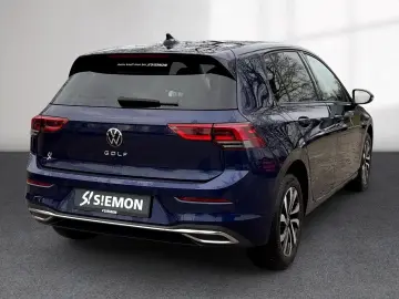 VW Golf VIII Life 1.0 TSI LED SHZ ACC PDC Navi Alu