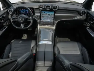 MERCEDES-BENZ 4M GLC200 AMG-LINE PRE  Burmester Ventil 360