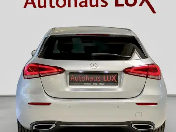 MERCEDES-BENZ A 200 DIESEL LED 1HAND AMBIENTE CARBON…