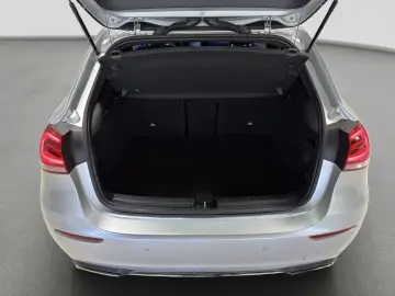 MERCEDES-BENZ A 200 DIESEL LED 1HAND AMBIENTE CARBON…